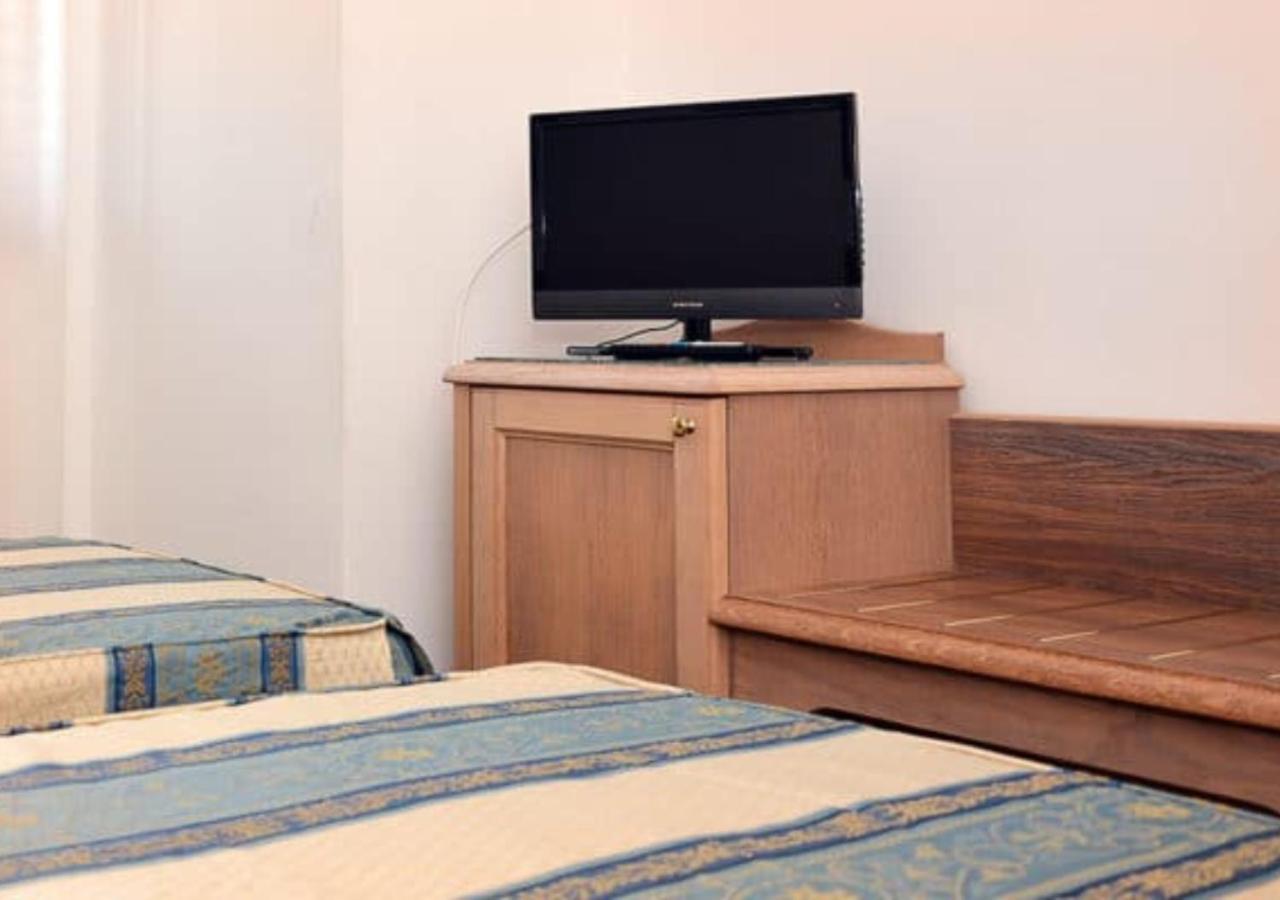 Hotel Thalas Club ตอร์เรเดลลอร์โซ ภายนอก รูปภาพ