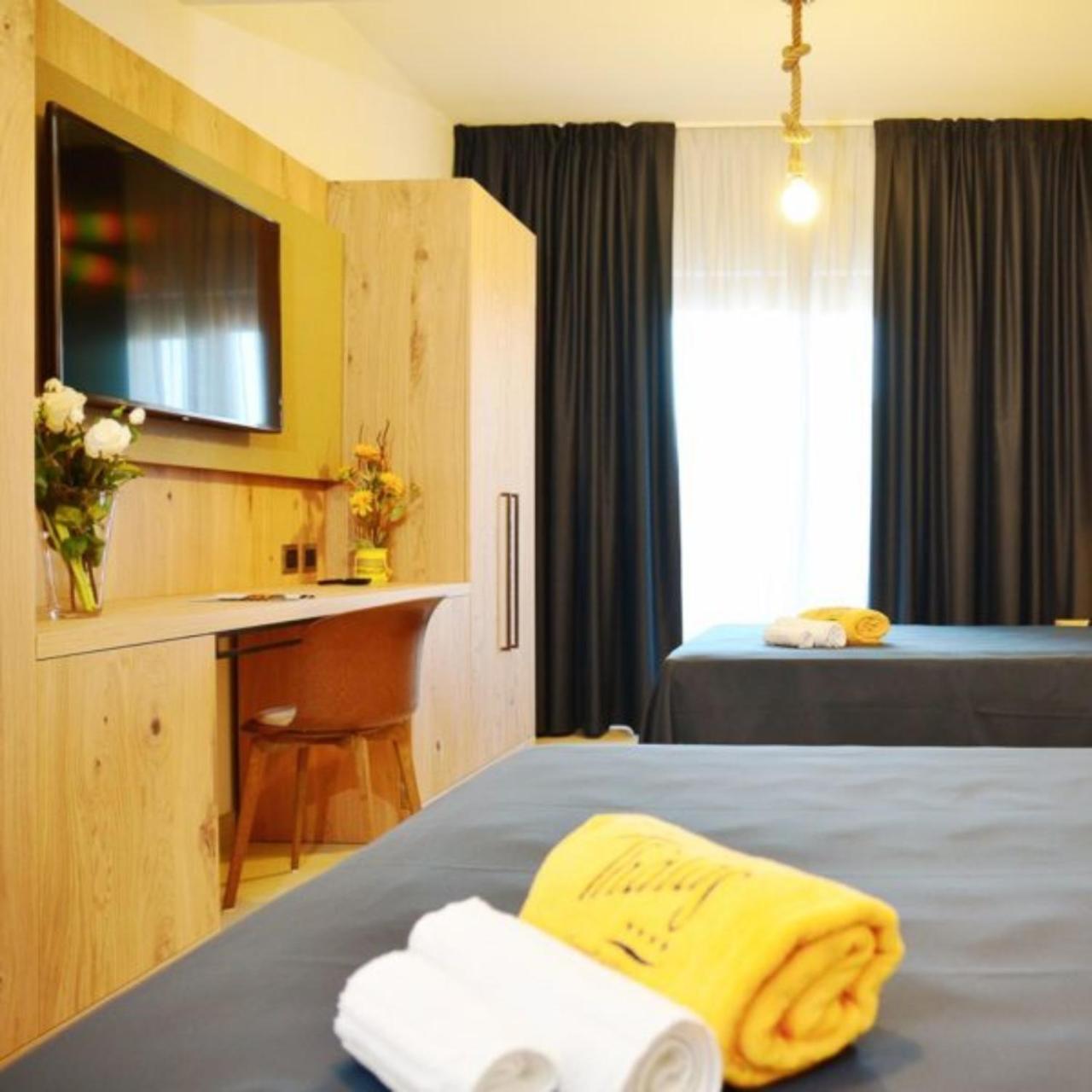 Hotel Thalas Club ตอร์เรเดลลอร์โซ ภายนอก รูปภาพ