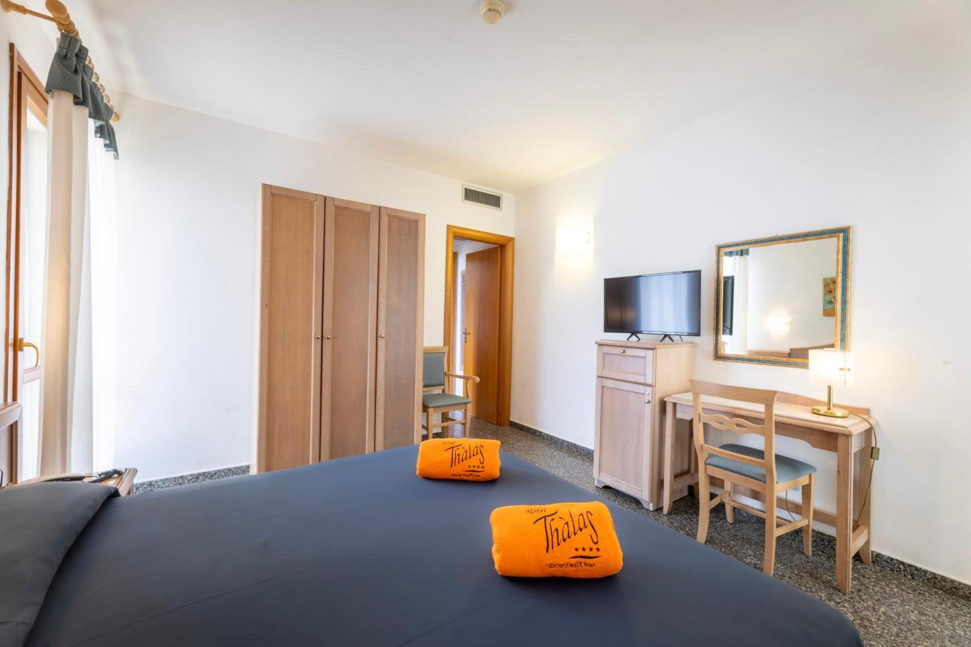 Hotel Thalas Club ตอร์เรเดลลอร์โซ ภายนอก รูปภาพ
