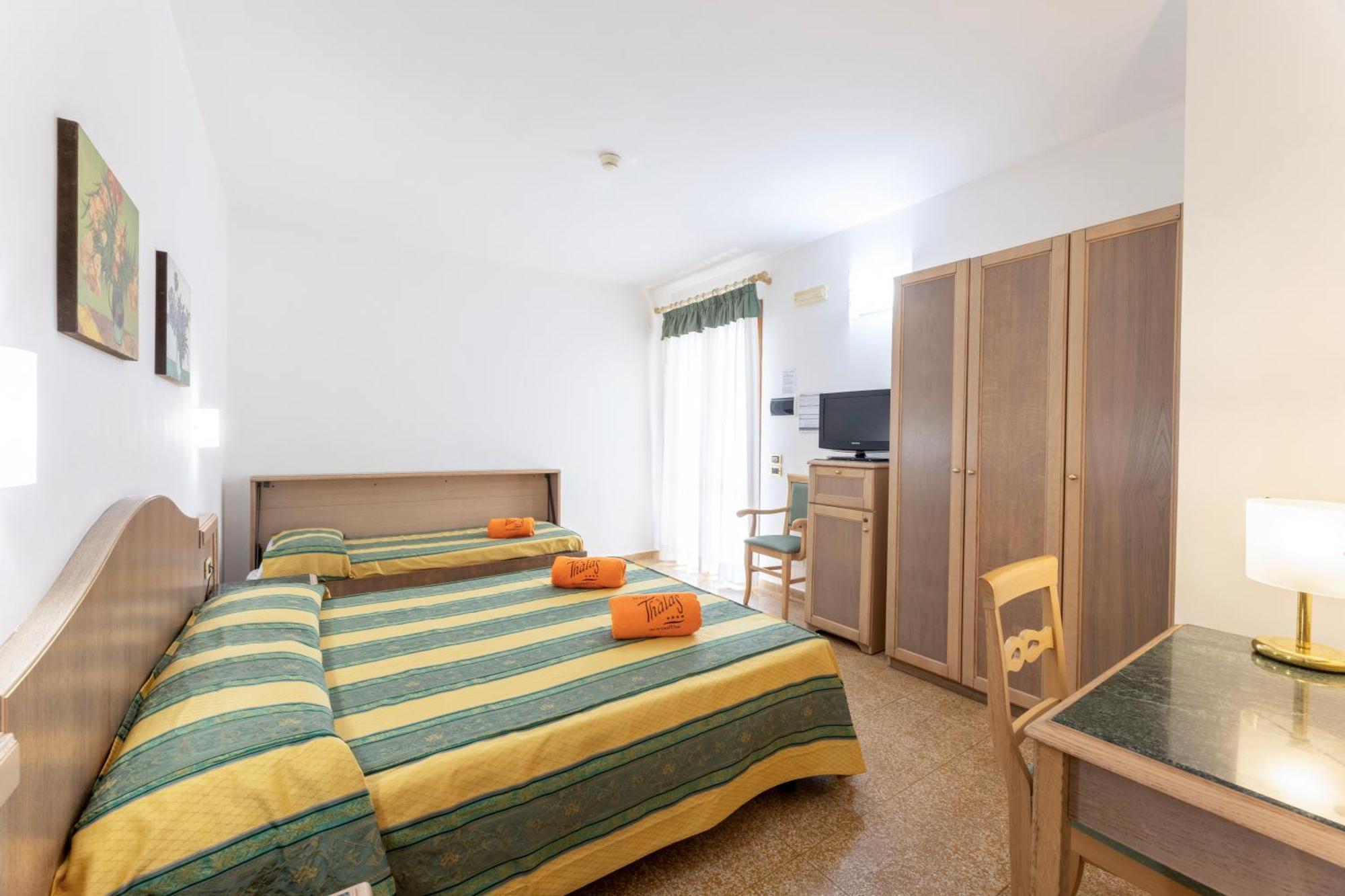 Hotel Thalas Club ตอร์เรเดลลอร์โซ ภายนอก รูปภาพ
