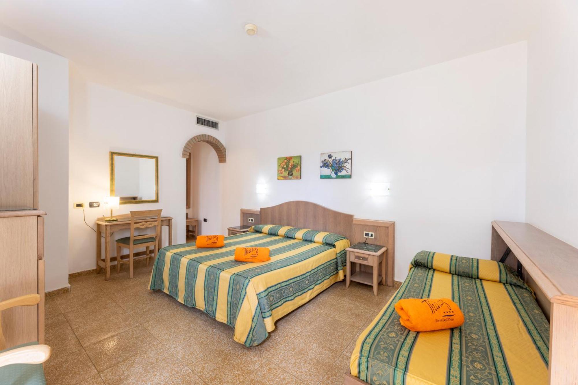 Hotel Thalas Club ตอร์เรเดลลอร์โซ ภายนอก รูปภาพ
